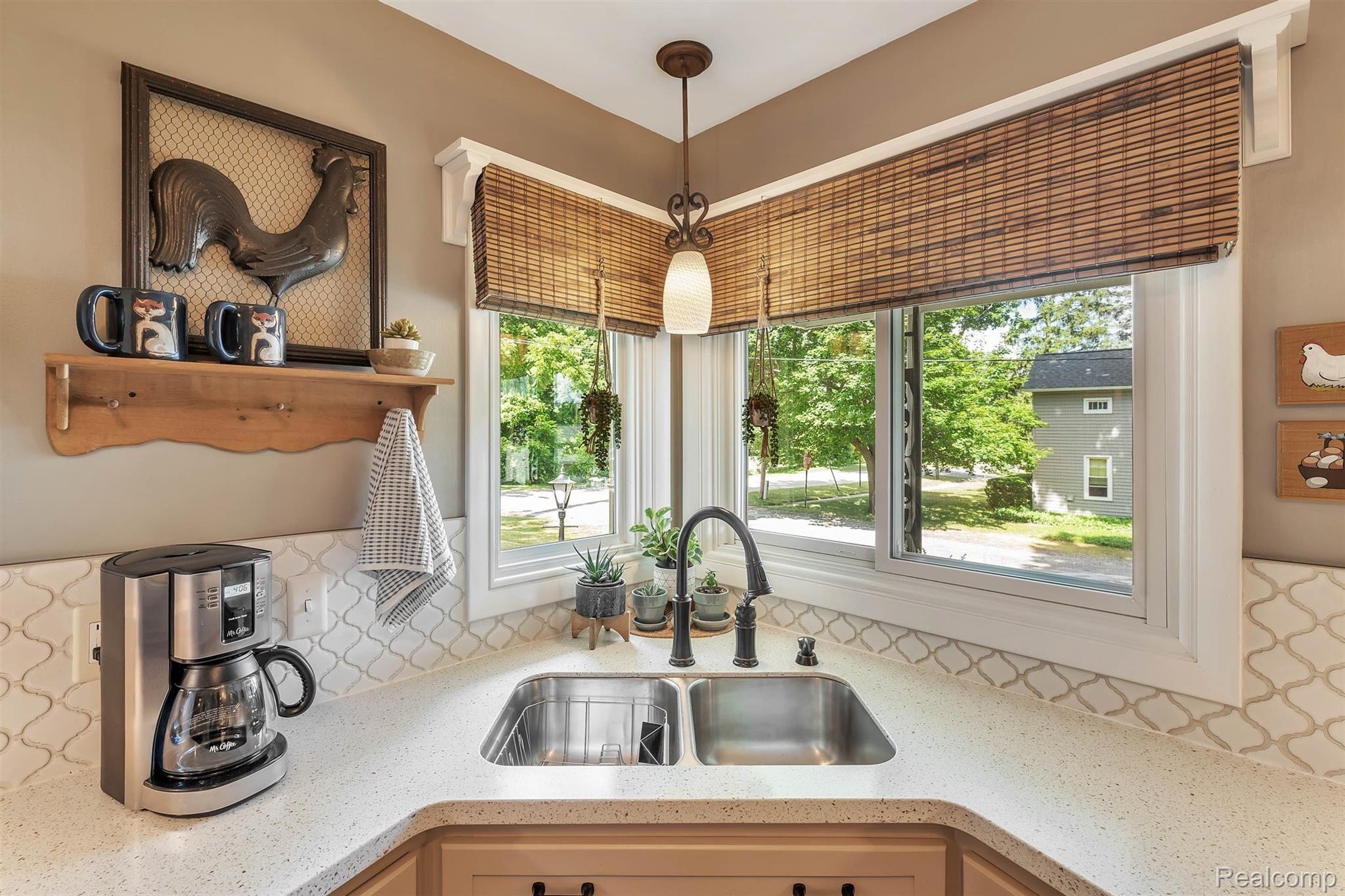603 Hickory Street Fenton, MI 48430 - Photo 5 of 50 25-603 Hickory St -WindowStill-Real.jpg