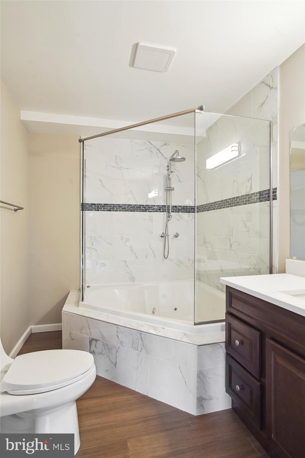 13938 Gossard Mill Road Hagerstown, MD 21740 - Photo 13 of 35 Bath