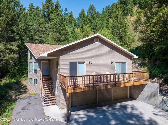 $799,000 | 1207 Vista Drive, Star Valley Ranch, WY 83127