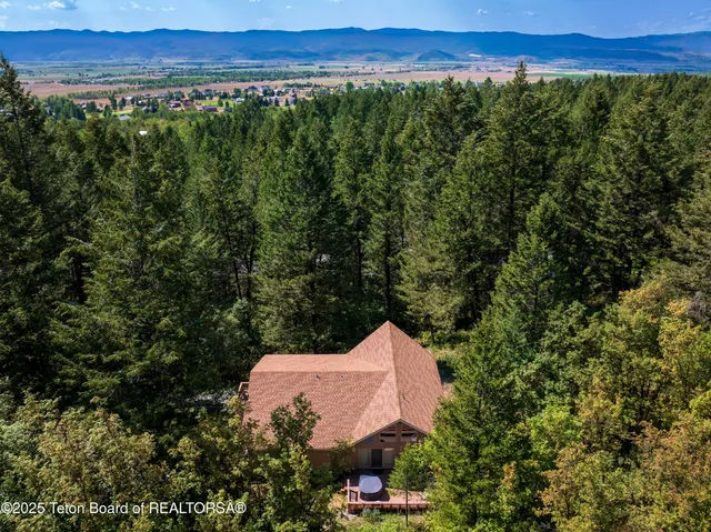 $799,000 | 1207 Vista Drive, Star Valley Ranch, WY 83127