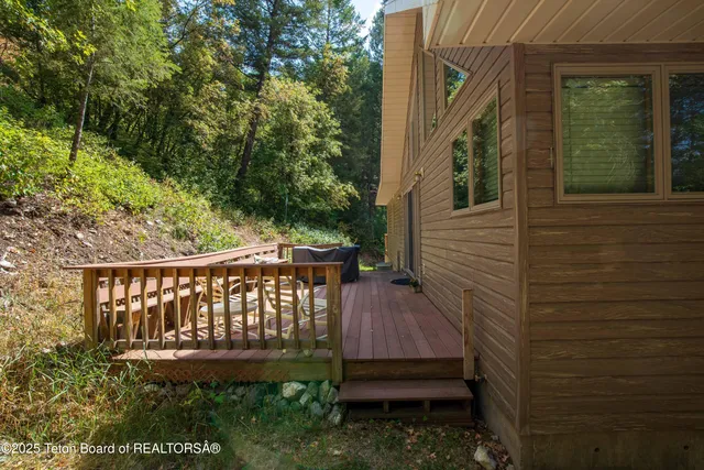 $799,000 | 1207 Vista Drive, Star Valley Ranch, WY 83127