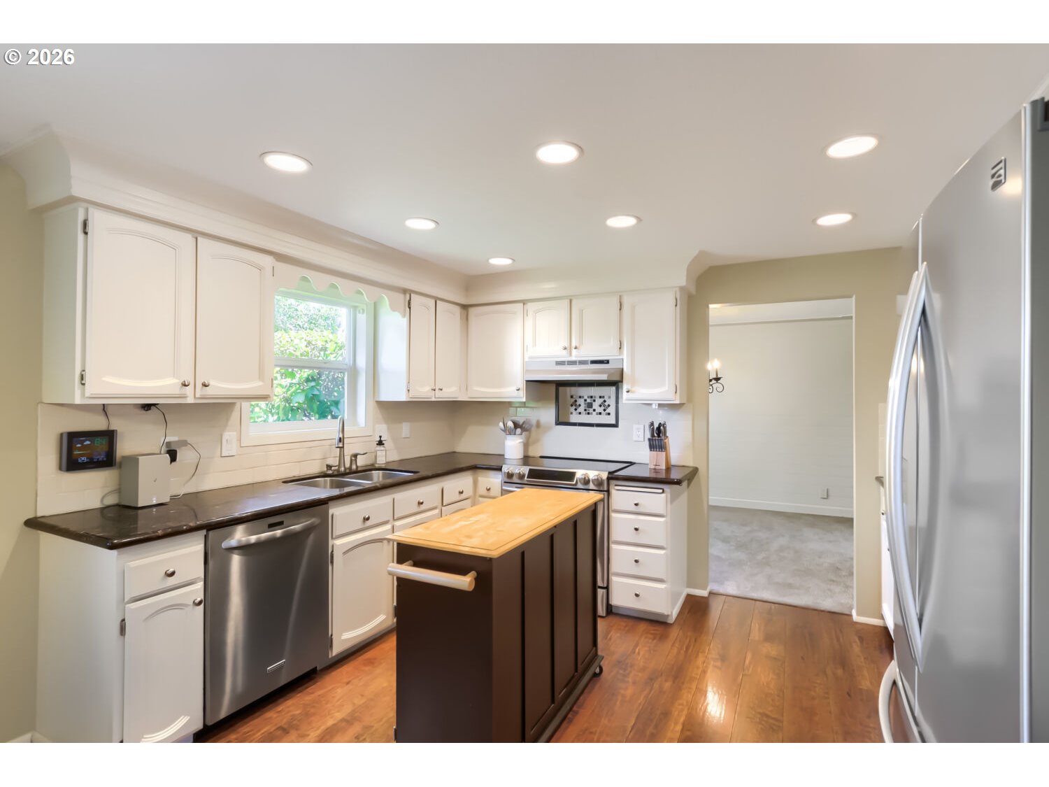 1073 Rafael Avenue North Keizer, OR 97303 - Photo 8 of 32