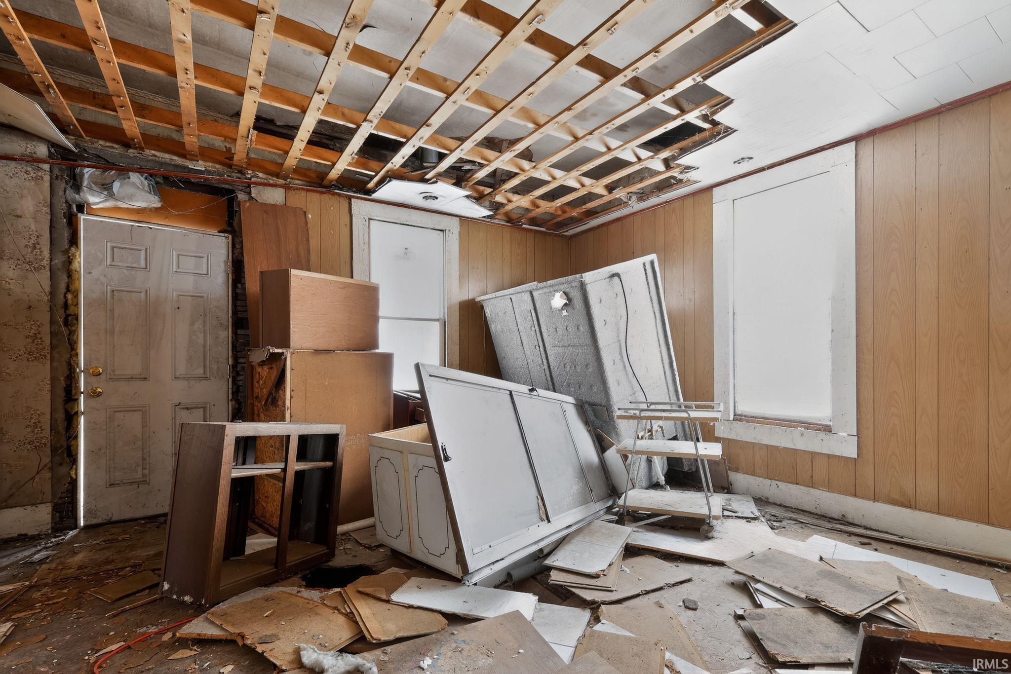 610 4th Street Northwest Linton, IN 47441 - Photo 7 of 15