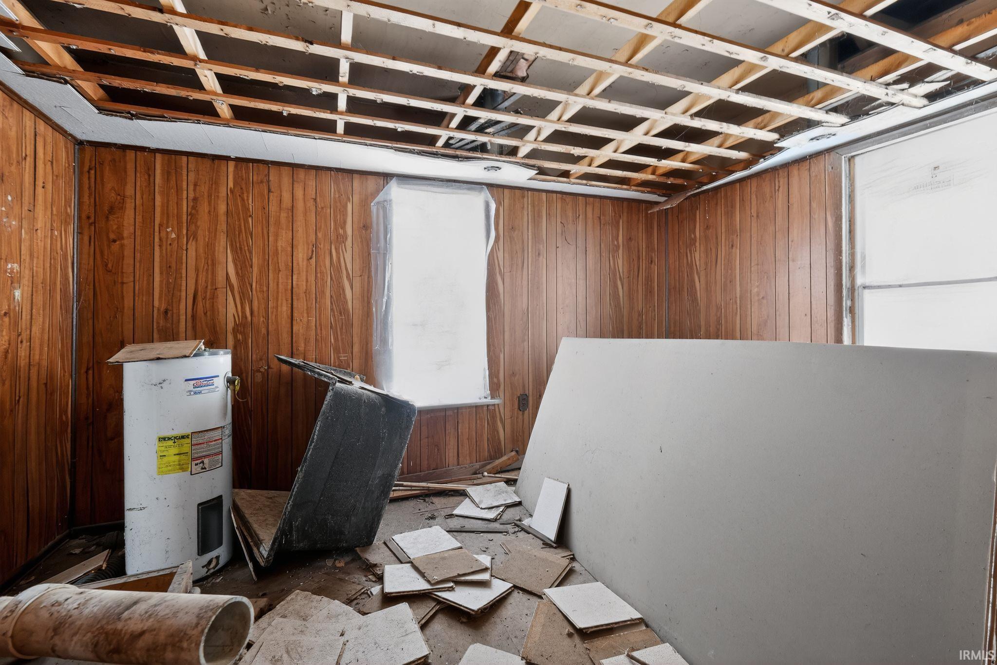 610 4th Street Northwest Linton, IN 47441 - Photo 9 of 15