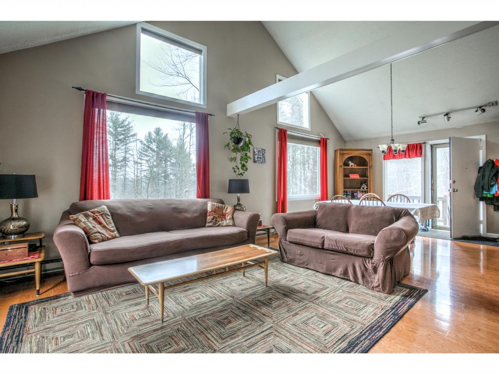53 Putney Road Bow, NH 03304 - Photo 7 of 36