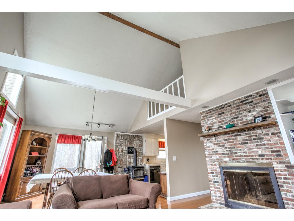 53 Putney Road Bow, NH 03304 - Photo 10 of 36