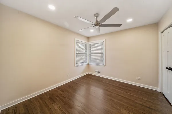 $2,800 | 22W144 Marston Avenue, Glen Ellyn, IL 60137