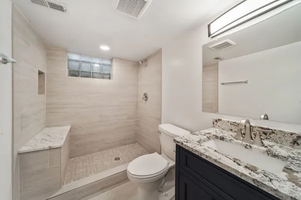 $2,800 | 22W144 Marston Avenue, Glen Ellyn, IL 60137