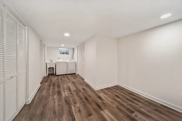 $2,800 | 22W144 Marston Avenue, Glen Ellyn, IL 60137