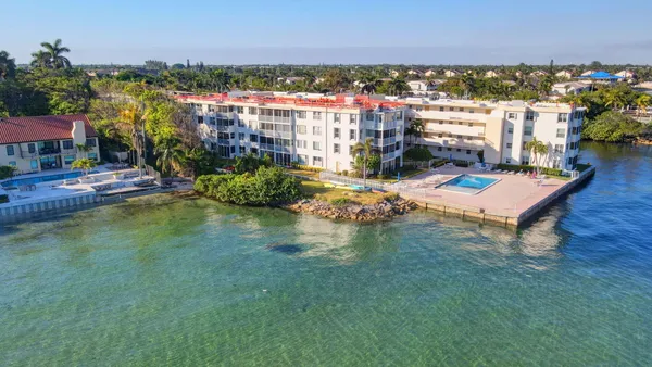 $1,600 | 1810 New Palm Way, Unit 415, Boynton Beach, FL 33435