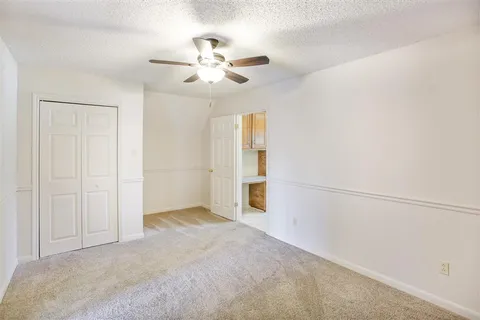 $300,000 | 4512 East Quail Hollow Drive, Lake Charles, LA 70605