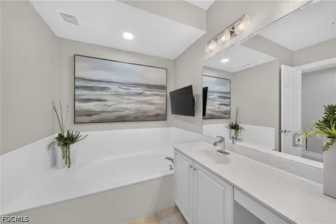 $1,050,000 | 1855 Les Chateaux Boulevard, Unit 5201, Naples, FL 34109