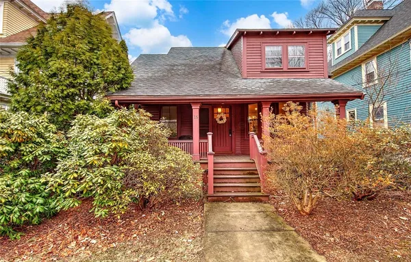$749,000 | 15 Firglade Avenue, Providence, RI 02906