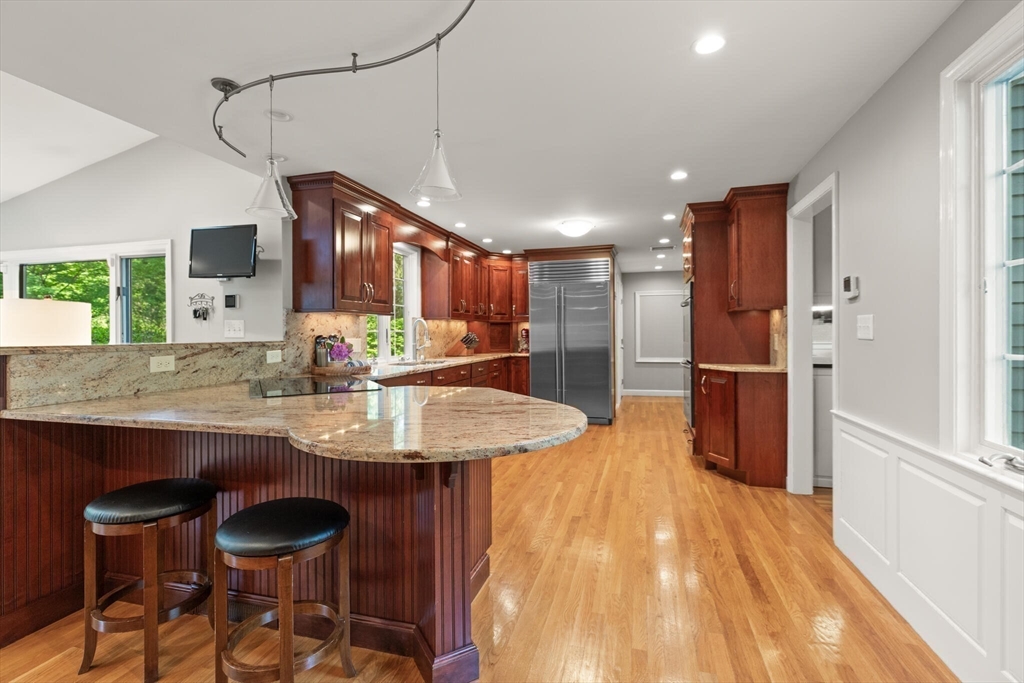 49 James Road Reading, MA 01867 - Photo 14 of 42 Gallery Image 14