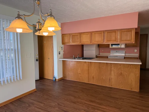 $209,900 | 2521 Edgewood Drive, Beloit, WI 53511