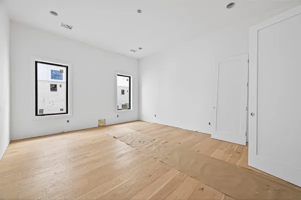 $2,300,000 | 4046 Drummond Street, Houston, TX 77025