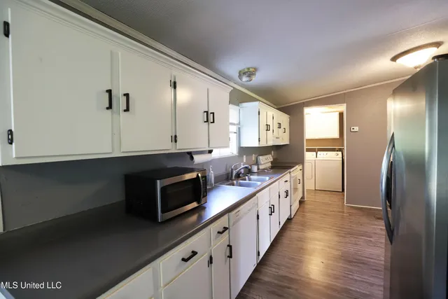 $225,000 | 21301 Houston Ladner Road, Saucier, MS 39574