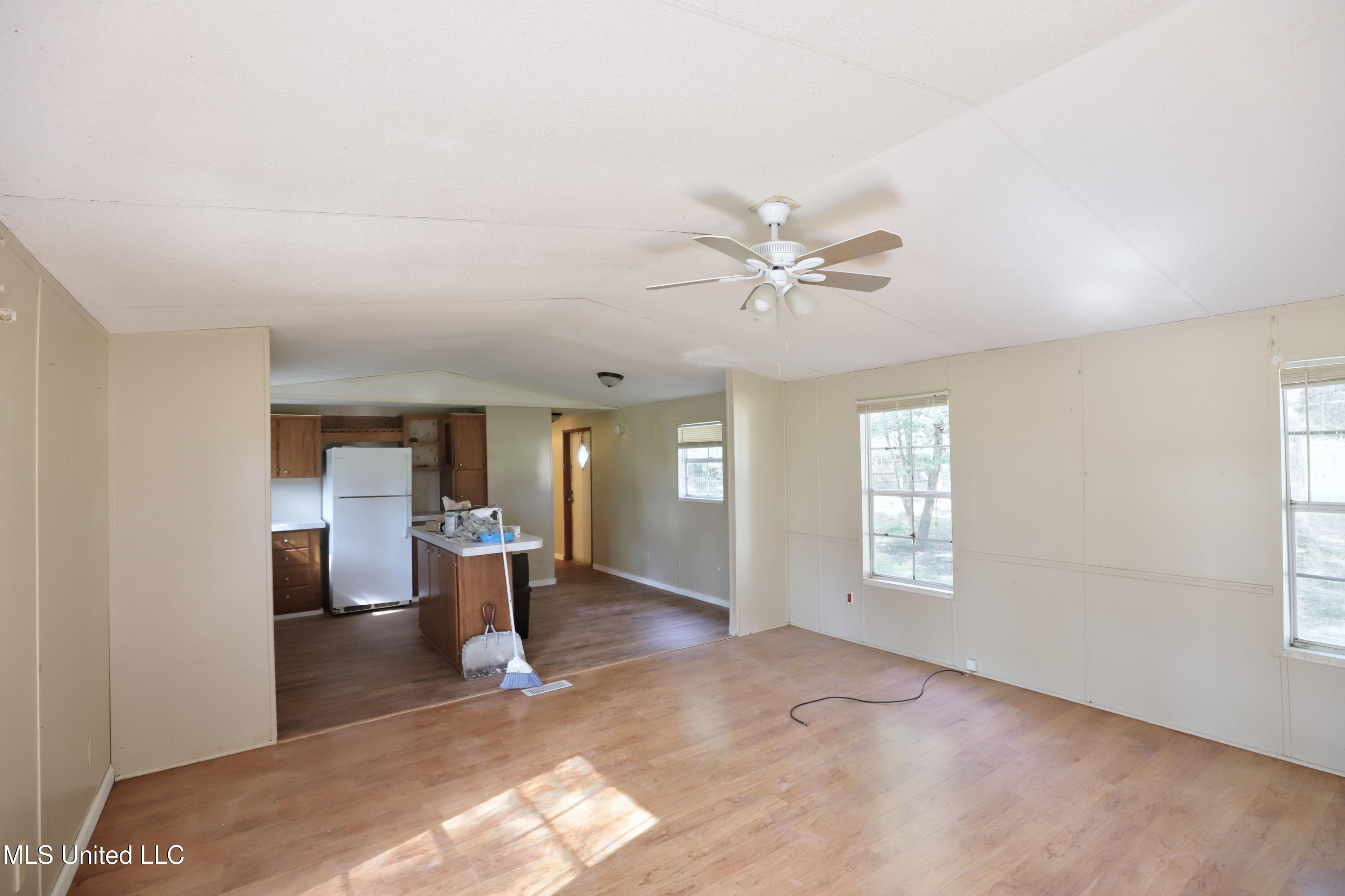 21301 Houston Ladner Road Saucier, MS 39574 - Photo 2 of 31 1 Living Room