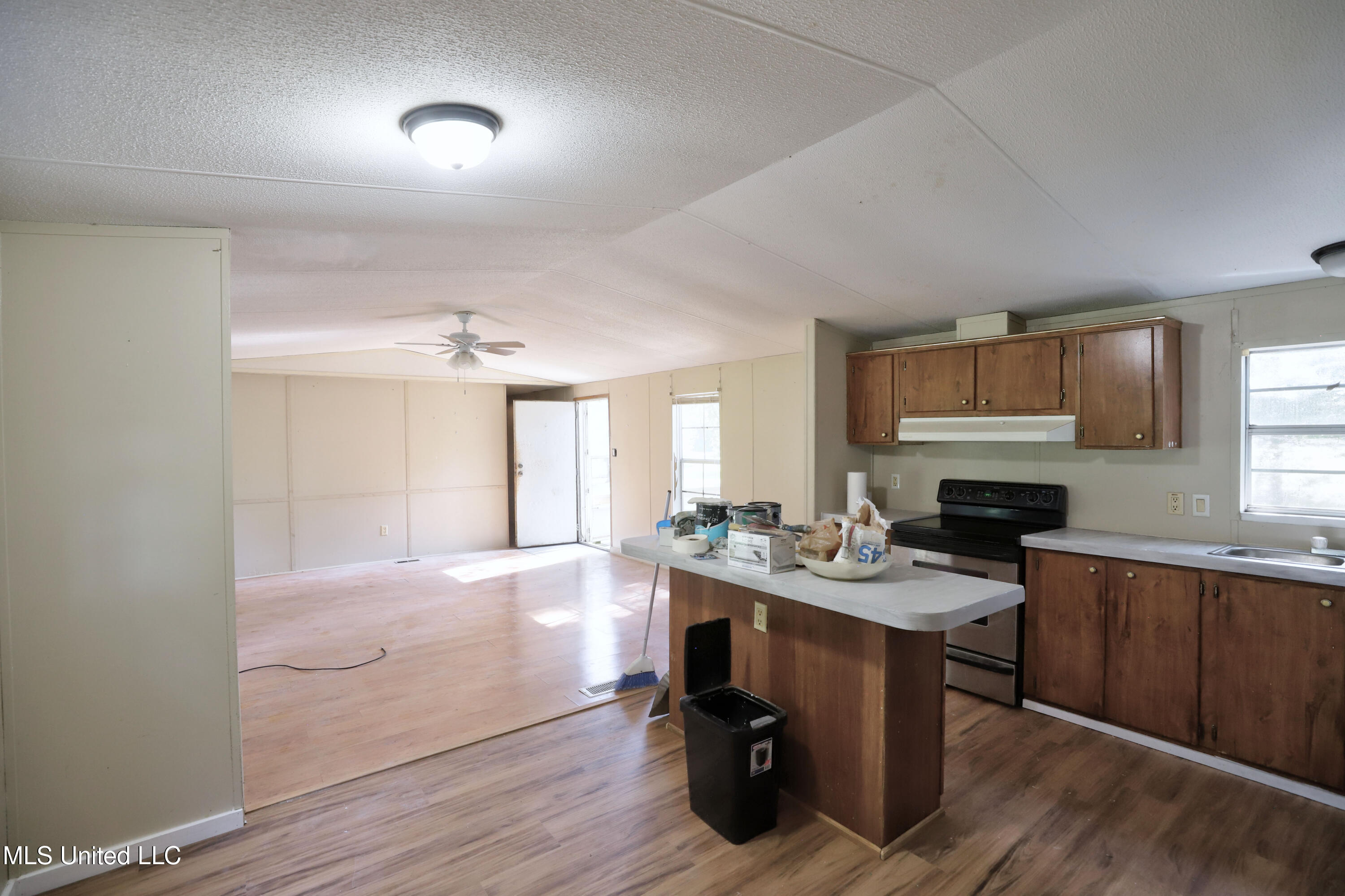 21301 Houston Ladner Road Saucier, MS 39574 - Photo 3 of 31 1 Kitchen