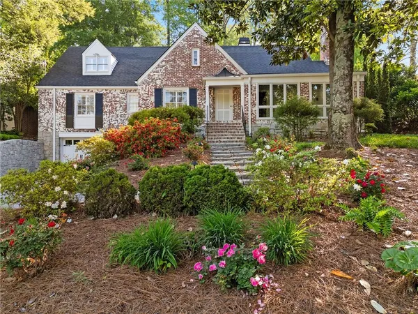 $1,499,000 | 561 Peachtree Battle Avenue Northwest, Atlanta, GA 30305