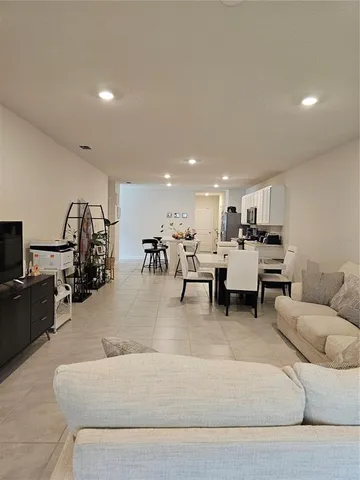 $1,870 | 20000 Royal Tern Court, Leesburg, FL 34748