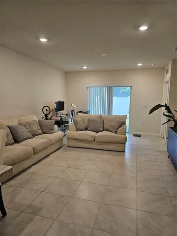 $1,870 | 20000 Royal Tern Court, Leesburg, FL 34748