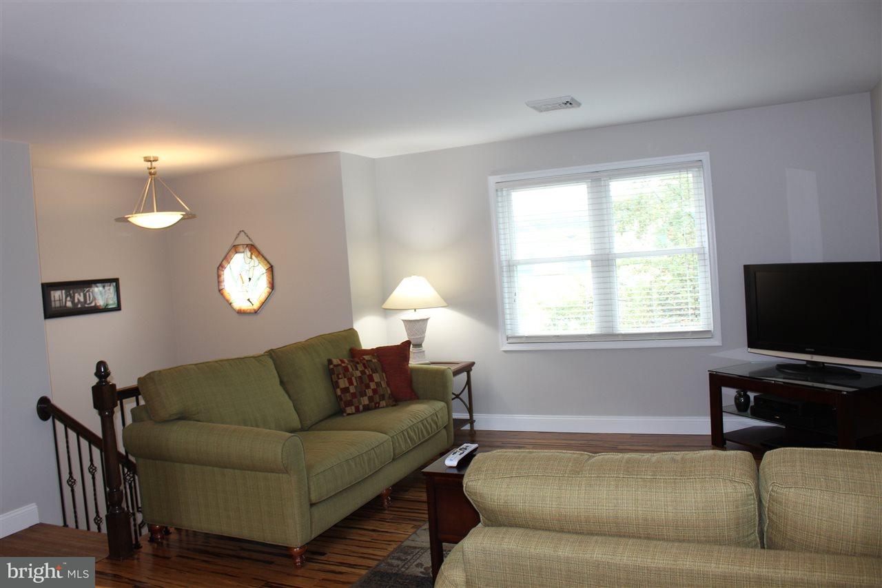 476 Mountain Road Boiling Springs, PA 17007 - Photo 3 of 25 Gallery Image 3