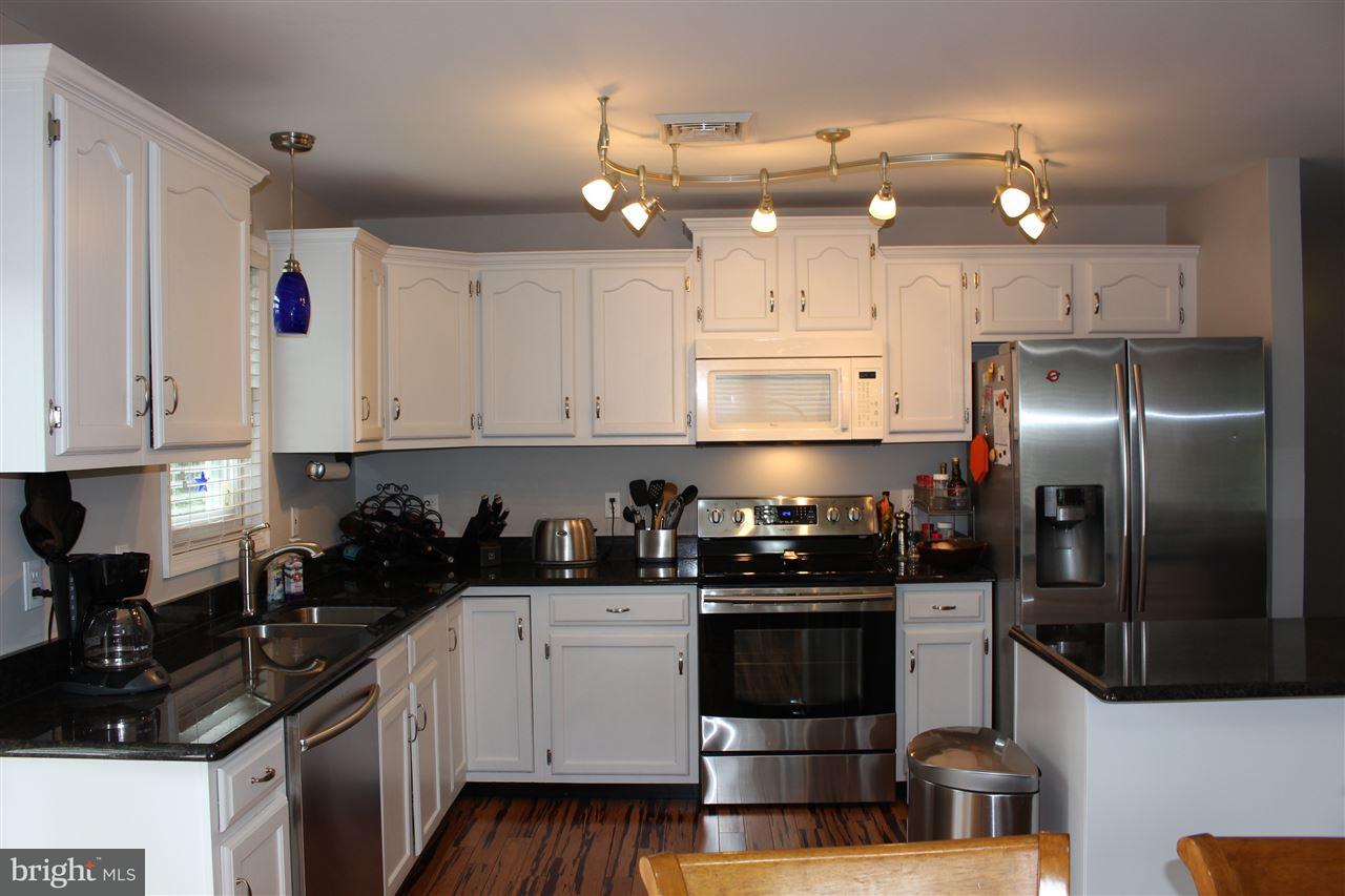 476 Mountain Road Boiling Springs, PA 17007 - Photo 4 of 25 Gallery Image 4