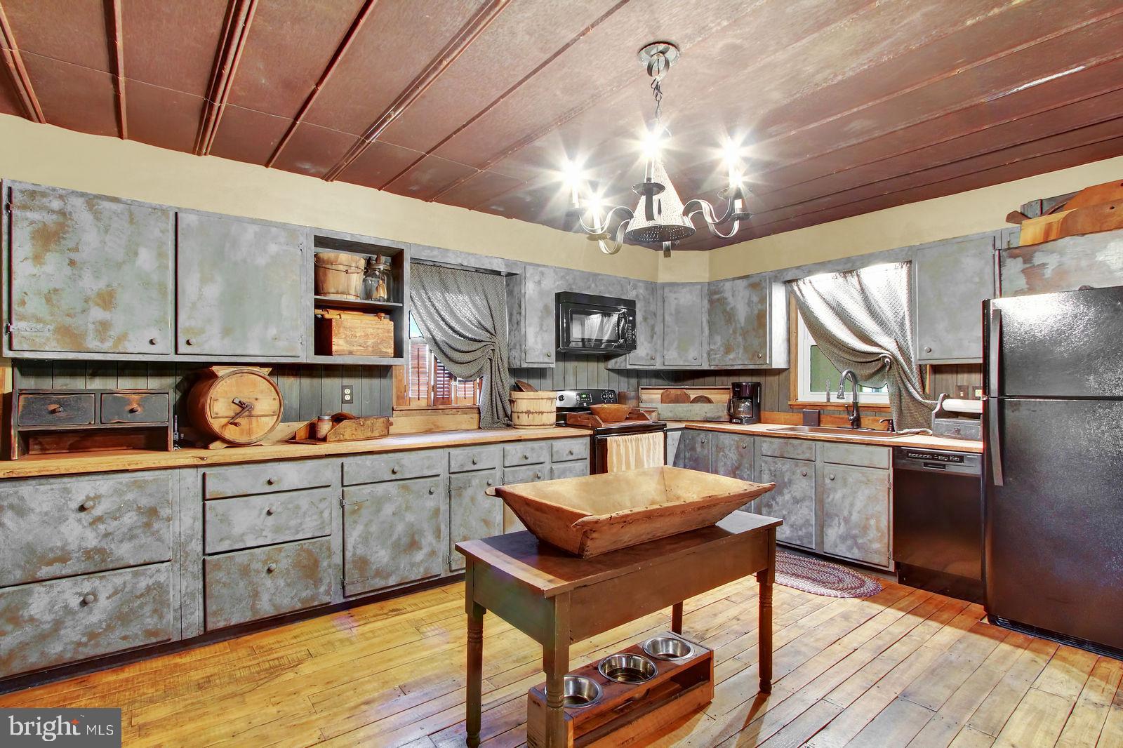 115 Saginaw Road Mount Wolf, PA 17347 - Photo 8 of 35 Gallery Image 8