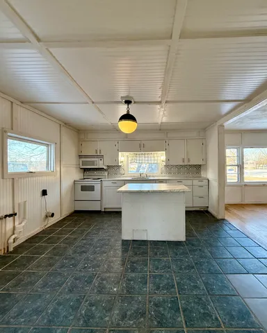 $136,500 | 102 Garfield Street, Calais, ME 04619