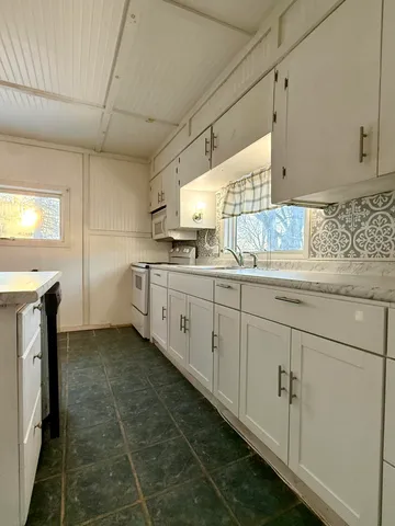 $136,500 | 102 Garfield Street, Calais, ME 04619