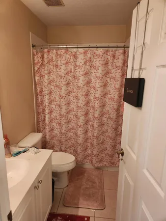 $1,050 | 0 United Street, West Palm Beach, FL 33411
