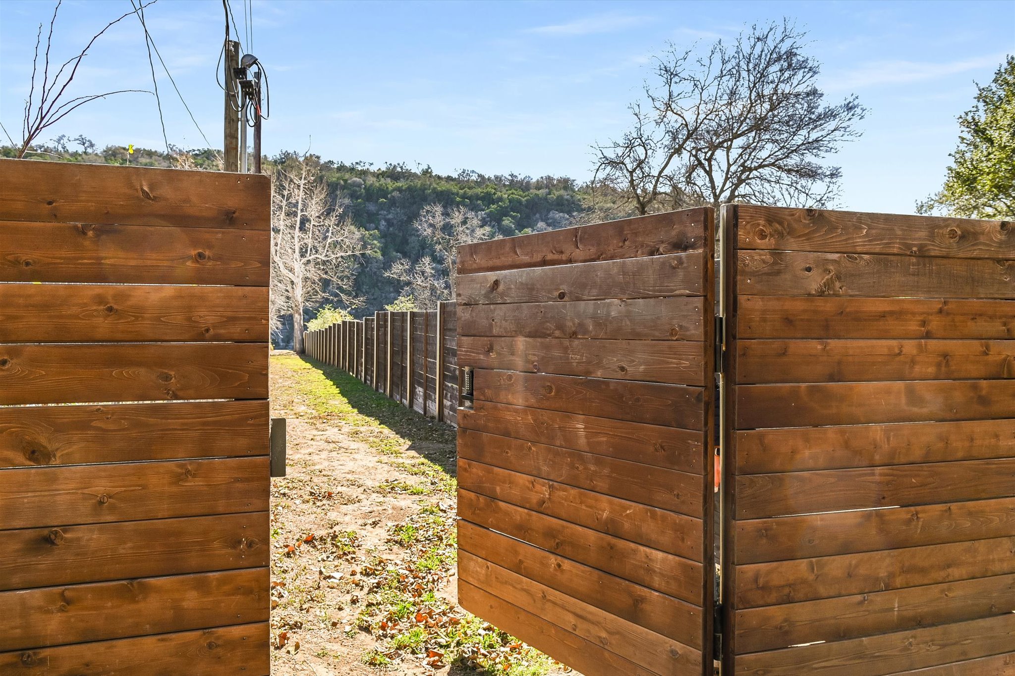 302 Lago Verde Road Lakeway, TX 78734 - Photo 19 of 21 View of gate
