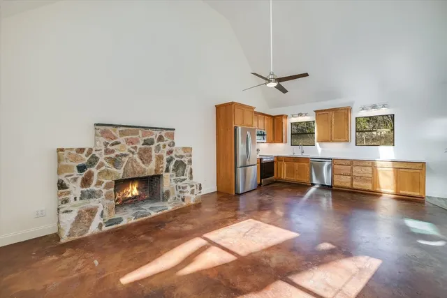 $2,250 | 302 Lago Verde Road, Lakeway, TX 78734