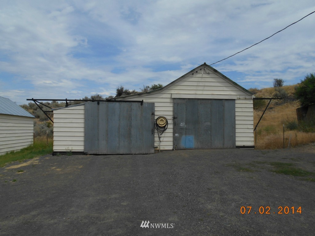 22997 Nitschke Road Davenport, WA 99122 - Photo 3 of 14 Gallery Image 3