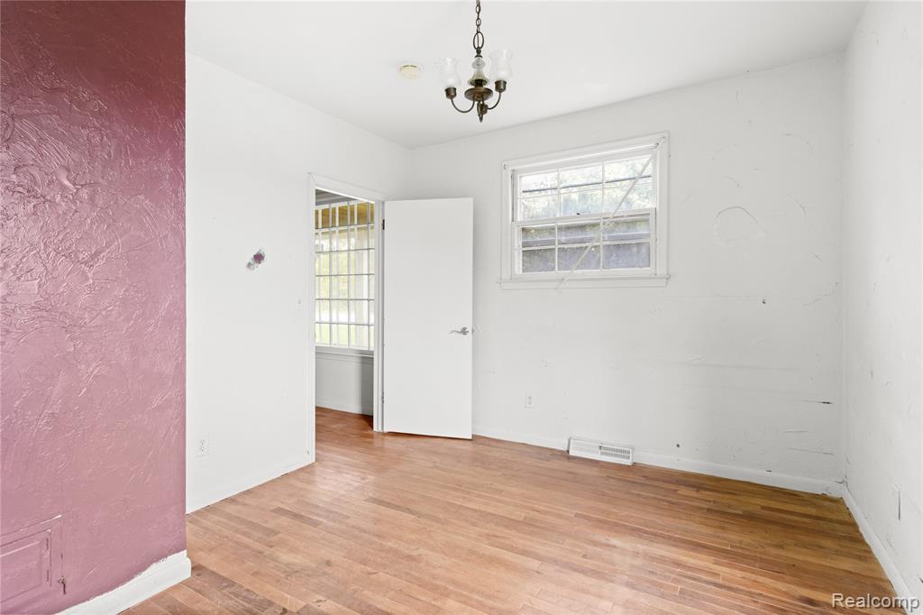 50505 Geddes Road Canton, MI 48188 - Photo 12 of 26