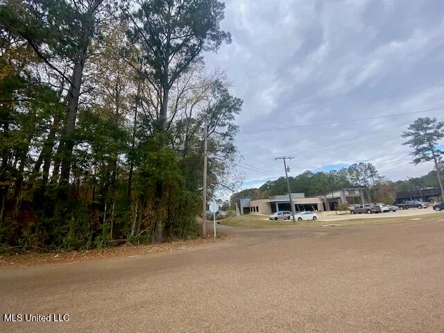 $199,500 | 0 Llewellyn Avenue, McComb, MS 39648