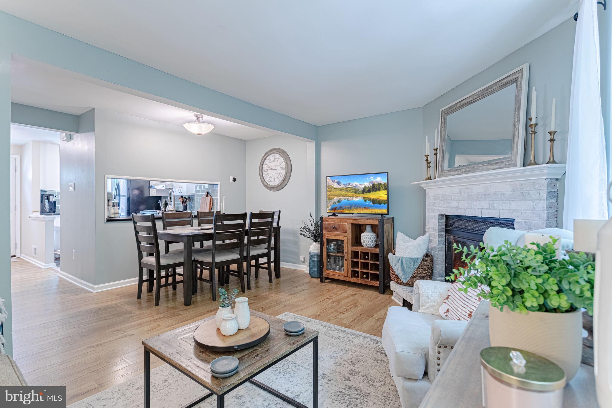 8325 Windfall Road Springfield, VA 22153 - Photo 5 of 34 Open concept living on the main level