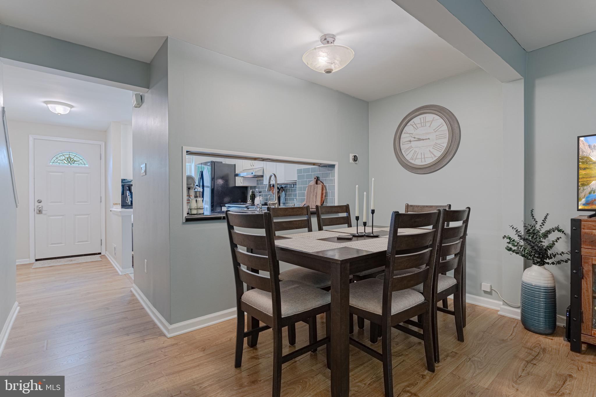 8325 Windfall Road Springfield, VA 22153 - Photo 6 of 34 Dining space with pass through to kitchen