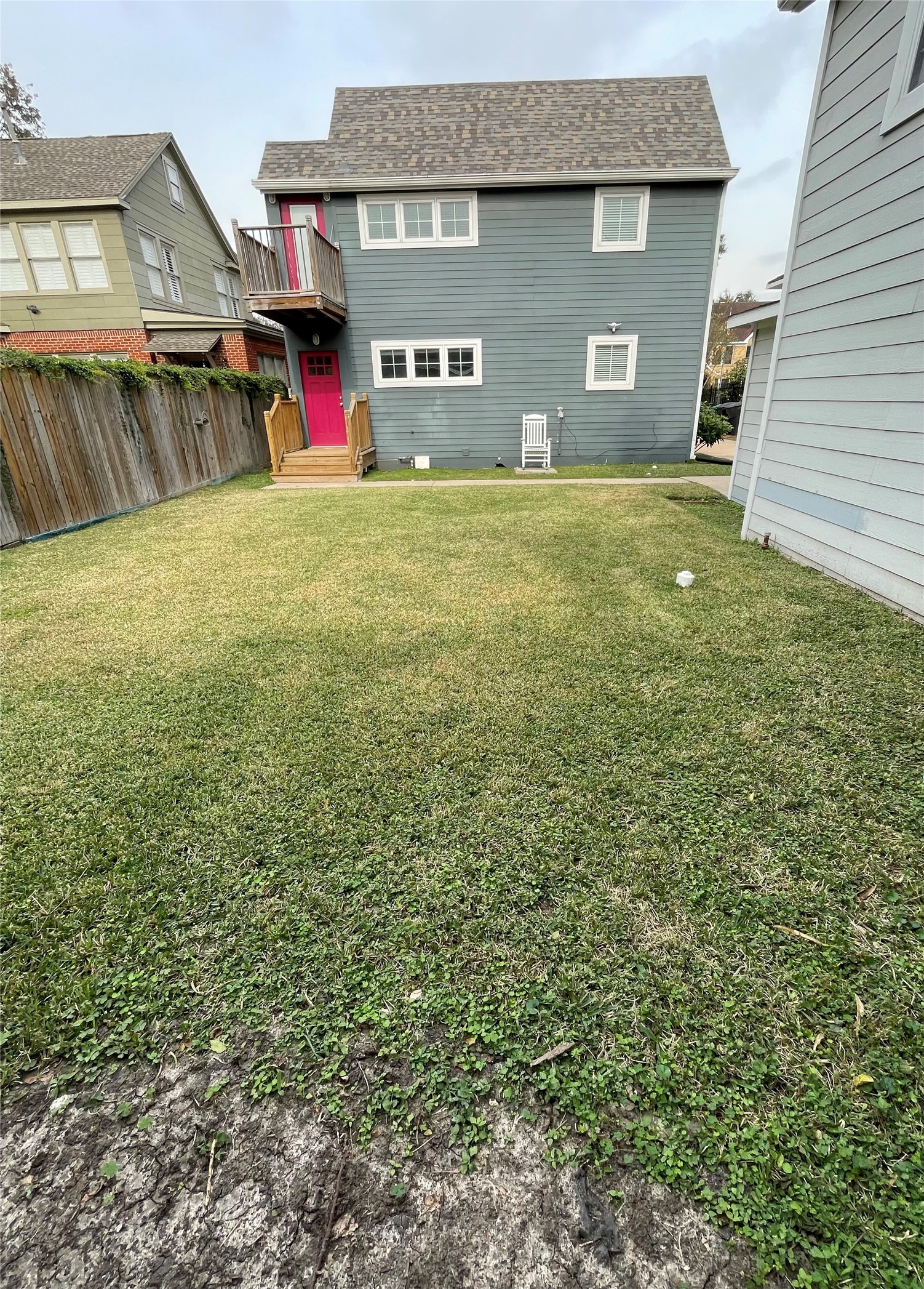 4334 Jefferson Street Houston, TX 77023 - Photo 19 of 31 a view of walk in front of house