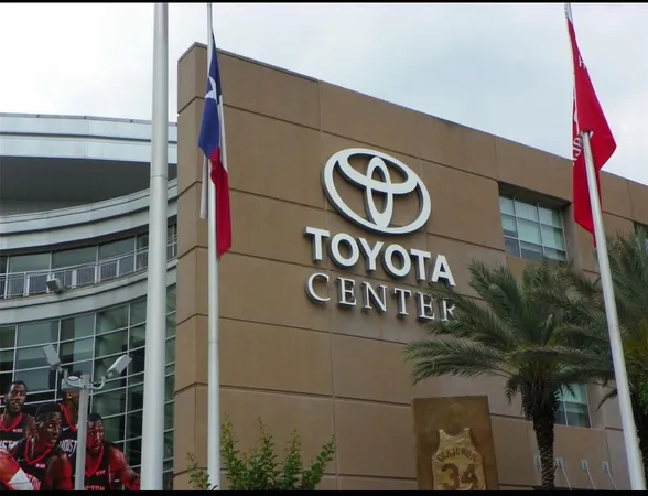 $2,350 | 4334 Jefferson Street, Houston, TX 77023