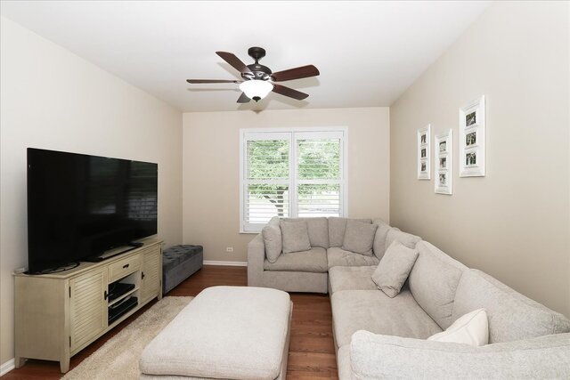 768 St Johns Place Addison, IL 60101 - Photo 21 of 39