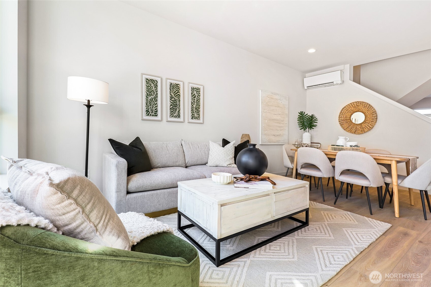 9748 A Holman Road Northwest Seattle, WA 98117 - Photo 4 of 24