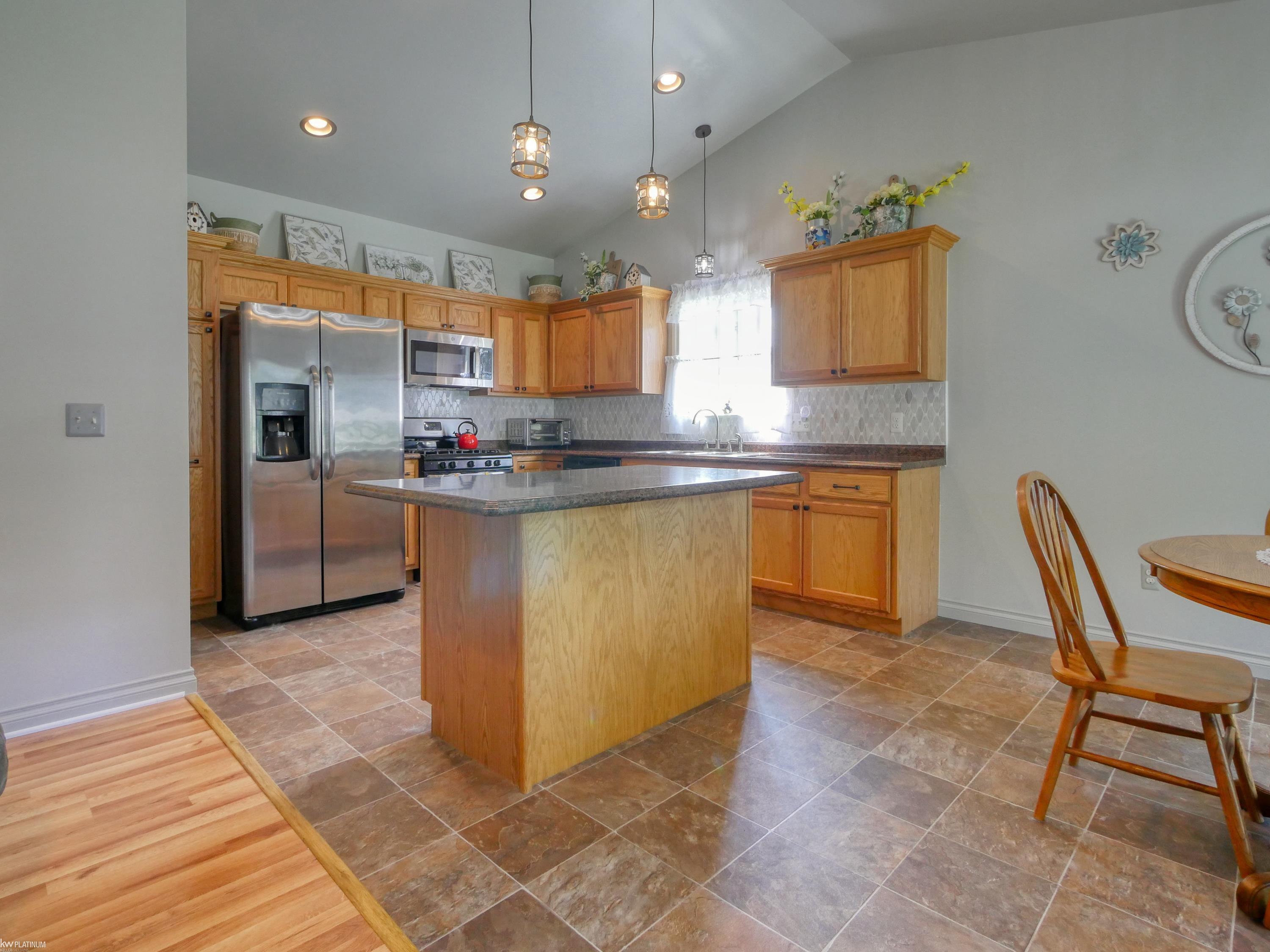 9532 Amy Road Algonac, MI 48001 - Photo 13 of 33