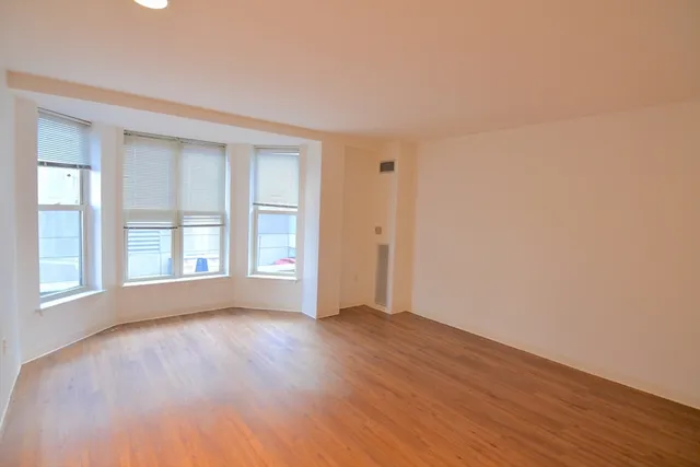 $3,435 | 75 Peterborough Street, Unit 114, Boston, MA 02215