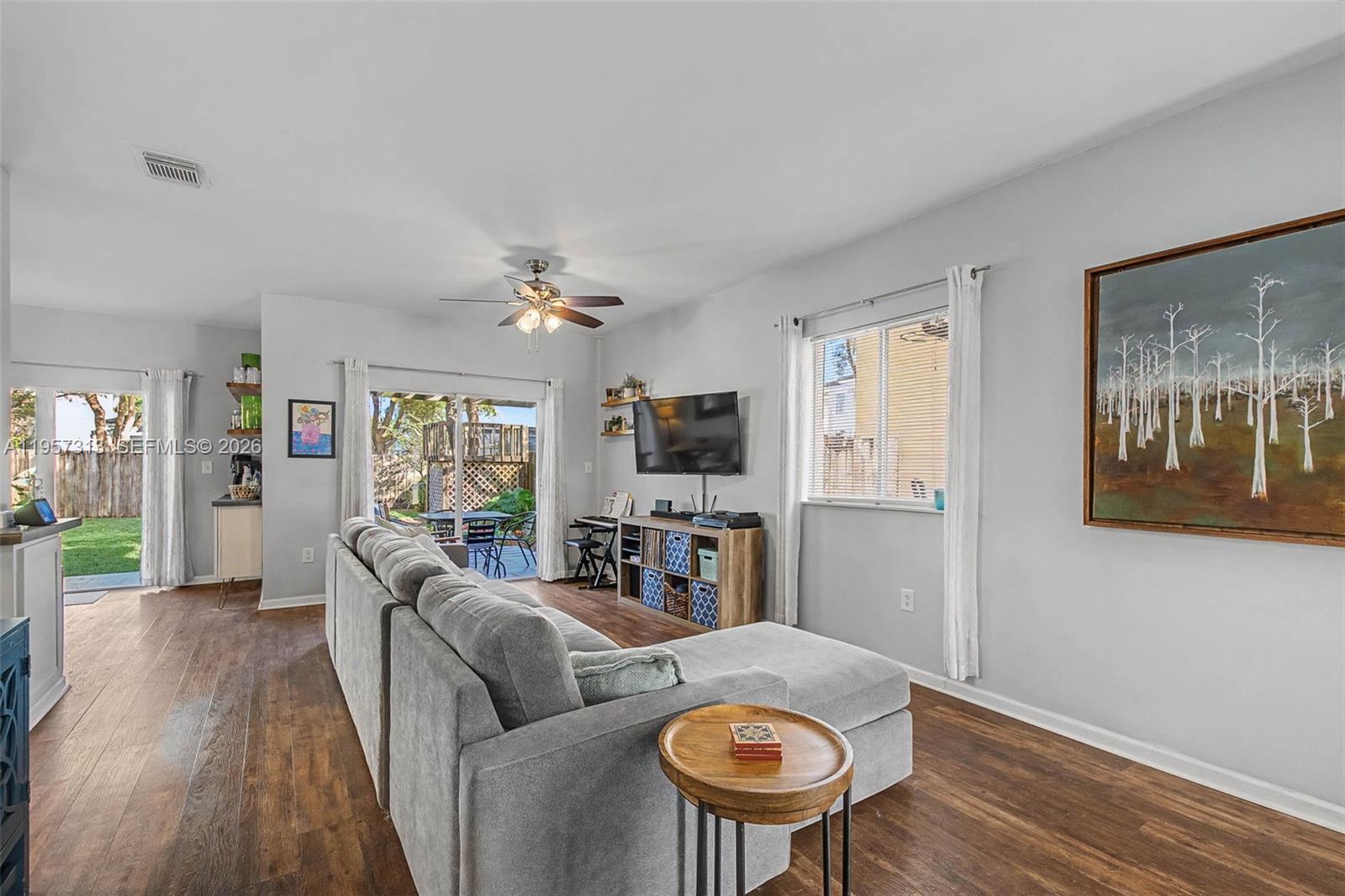 3367 Northeast 3rd Drive Homestead, FL 33033 - Photo 4 of 25