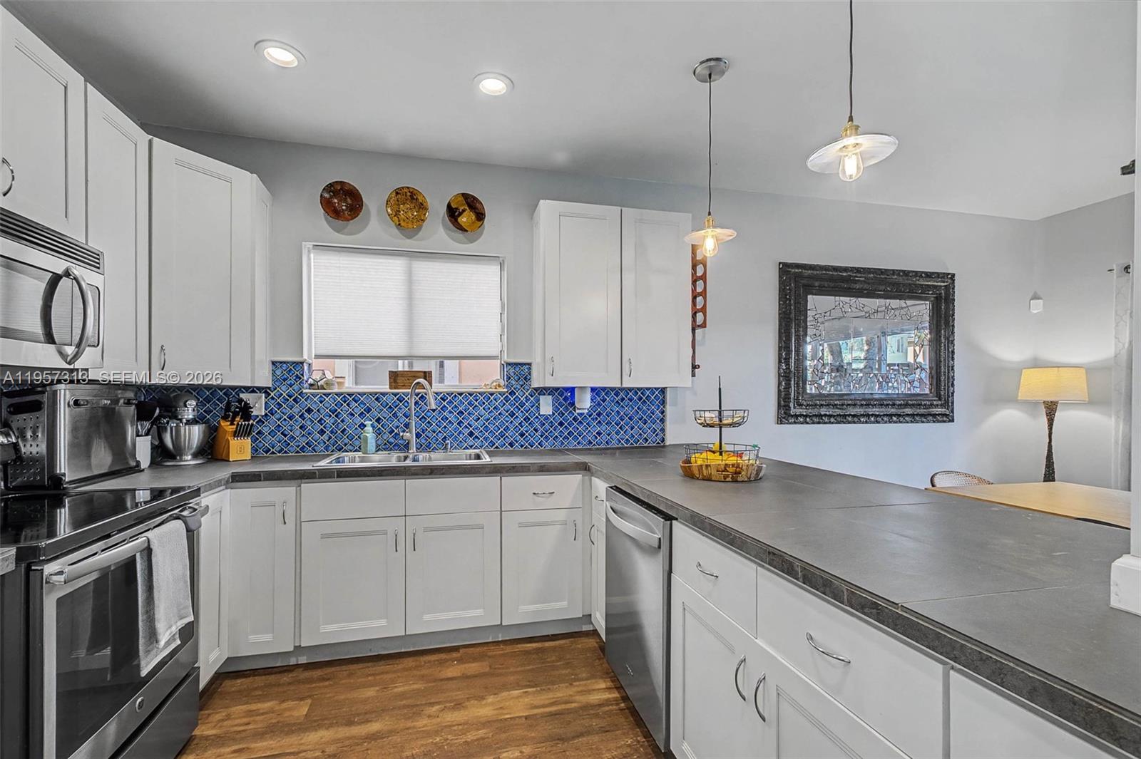 3367 Northeast 3rd Drive Homestead, FL 33033 - Photo 6 of 25