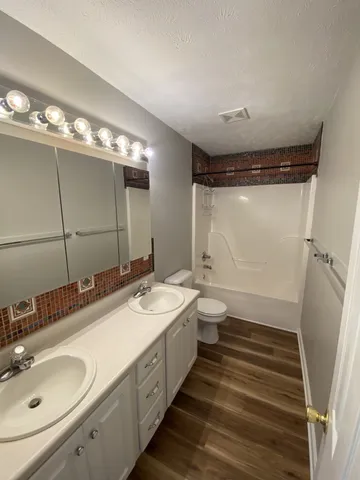 $289,900 | 2141 Stoney Meadow Drive, Murfreesboro, TN 37128