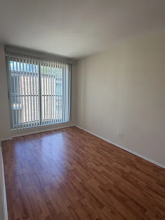 $1,400 | 1950 Cherry Lane, Unit 316, Northbrook, IL 60062