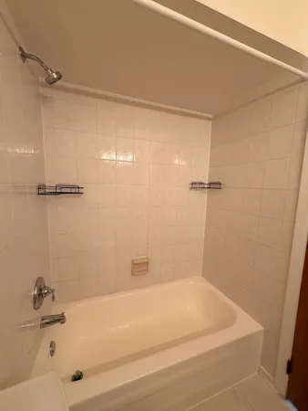 $1,400 | 1950 Cherry Lane, Unit 316, Northbrook, IL 60062